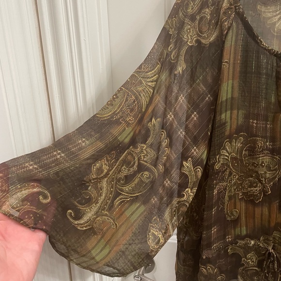 View by Walter Baker Plus Size Brown/Green/Orange Sheer Tie Top - Picture 5 of 6